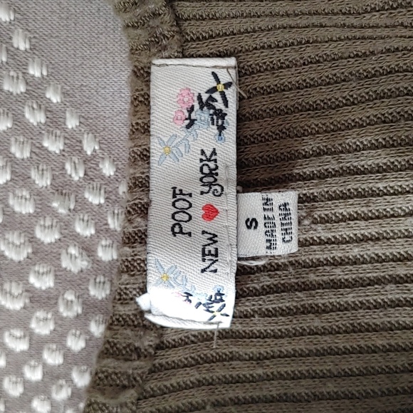 Womans sweater - Picture 2 of 2